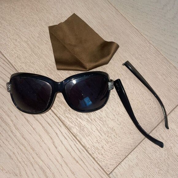 Vintage Gucci Sunglasses with Case main image 7